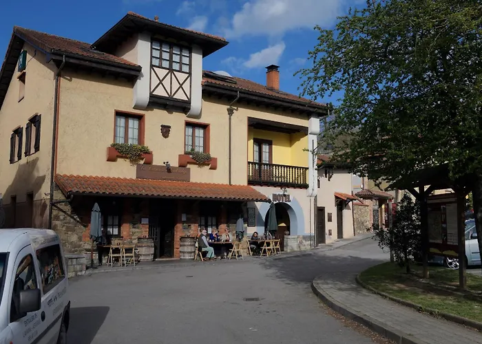 La Casona De Entralgo