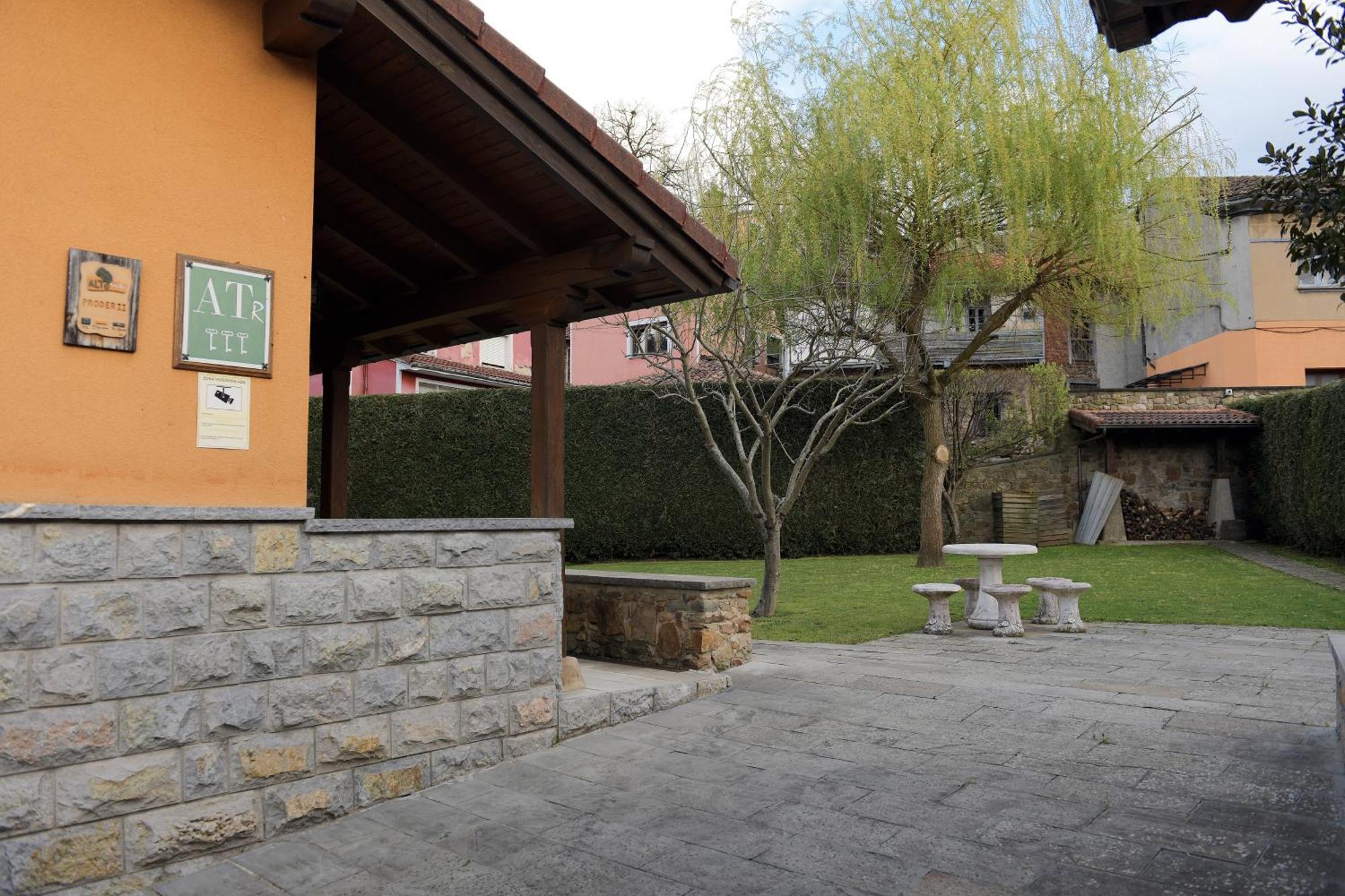 La Casona De Entralgo *