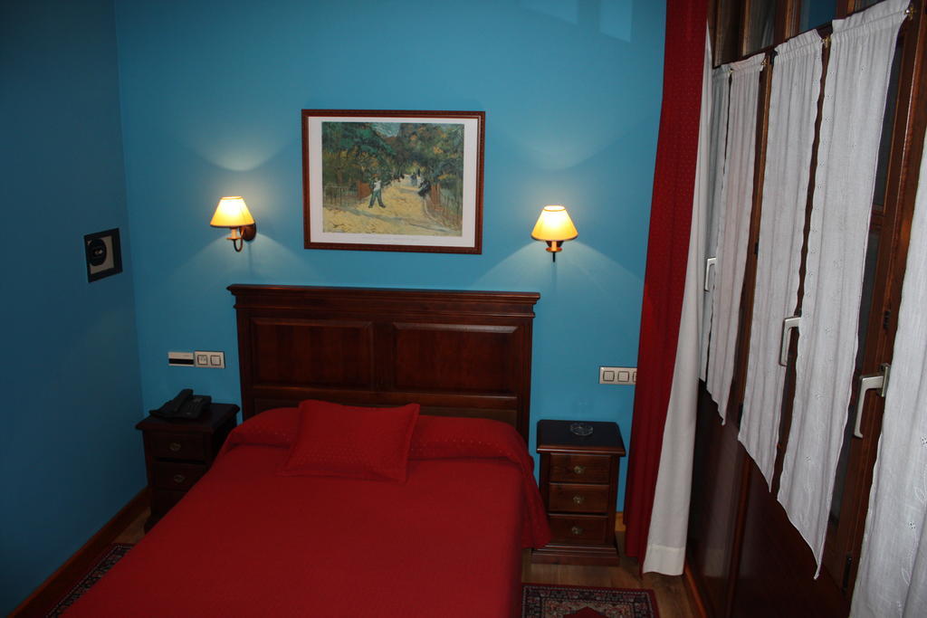 La Casona De Entralgo